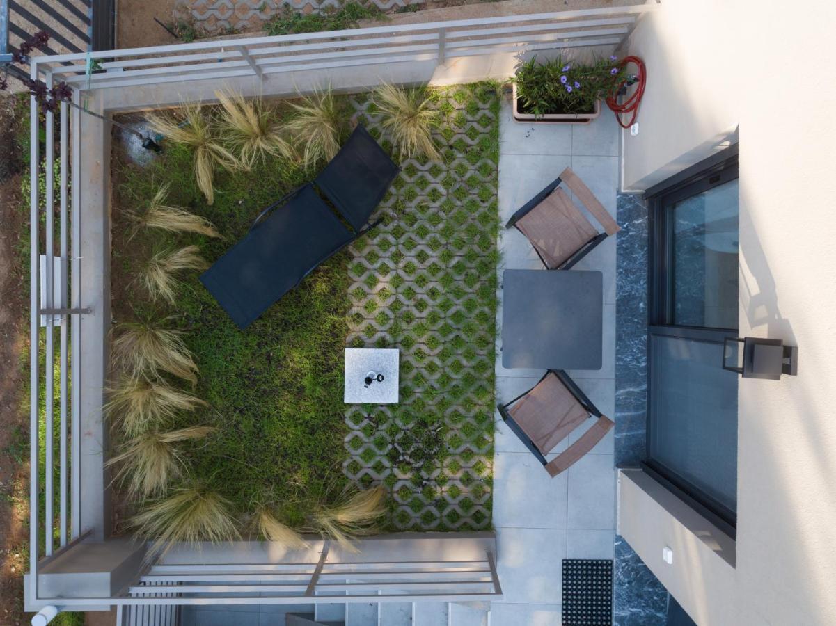 Isida - Cozy Sea Walk Lodge With Private Garden Nea Makri Ngoại thất bức ảnh