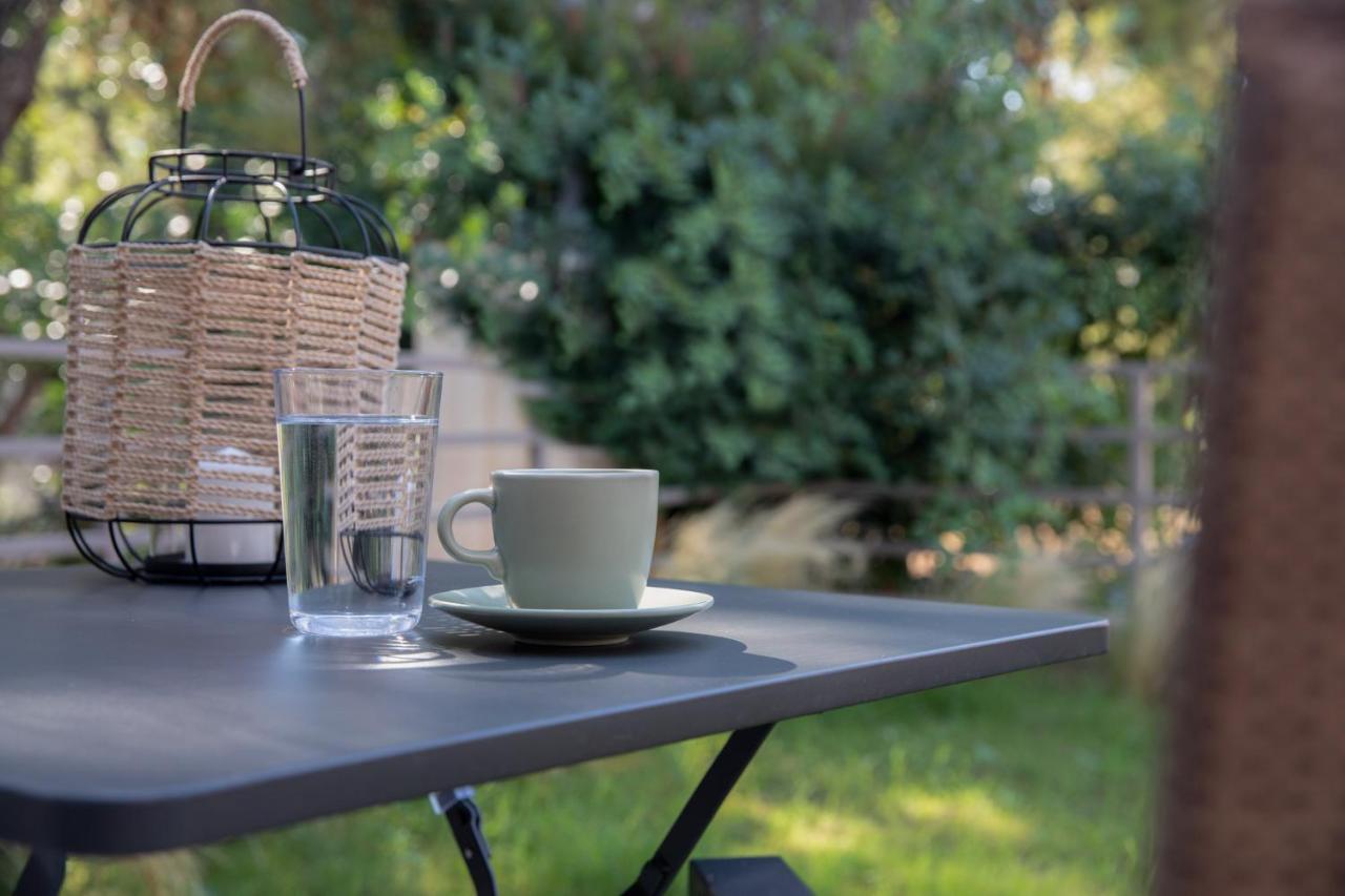 Isida - Cozy Sea Walk Lodge With Private Garden Nea Makri Ngoại thất bức ảnh